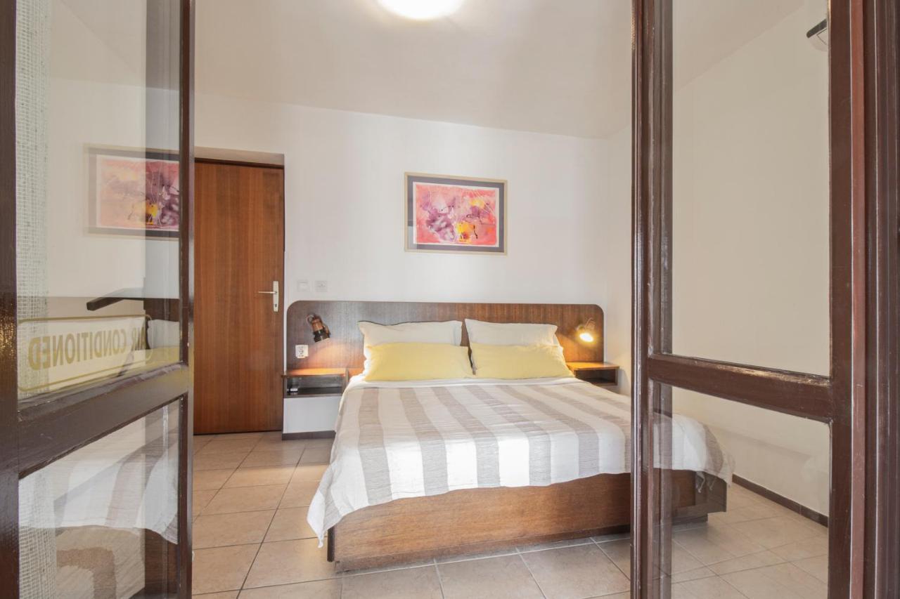 Galapagus Privat Beach & Boat Dock Metajna Exterior foto