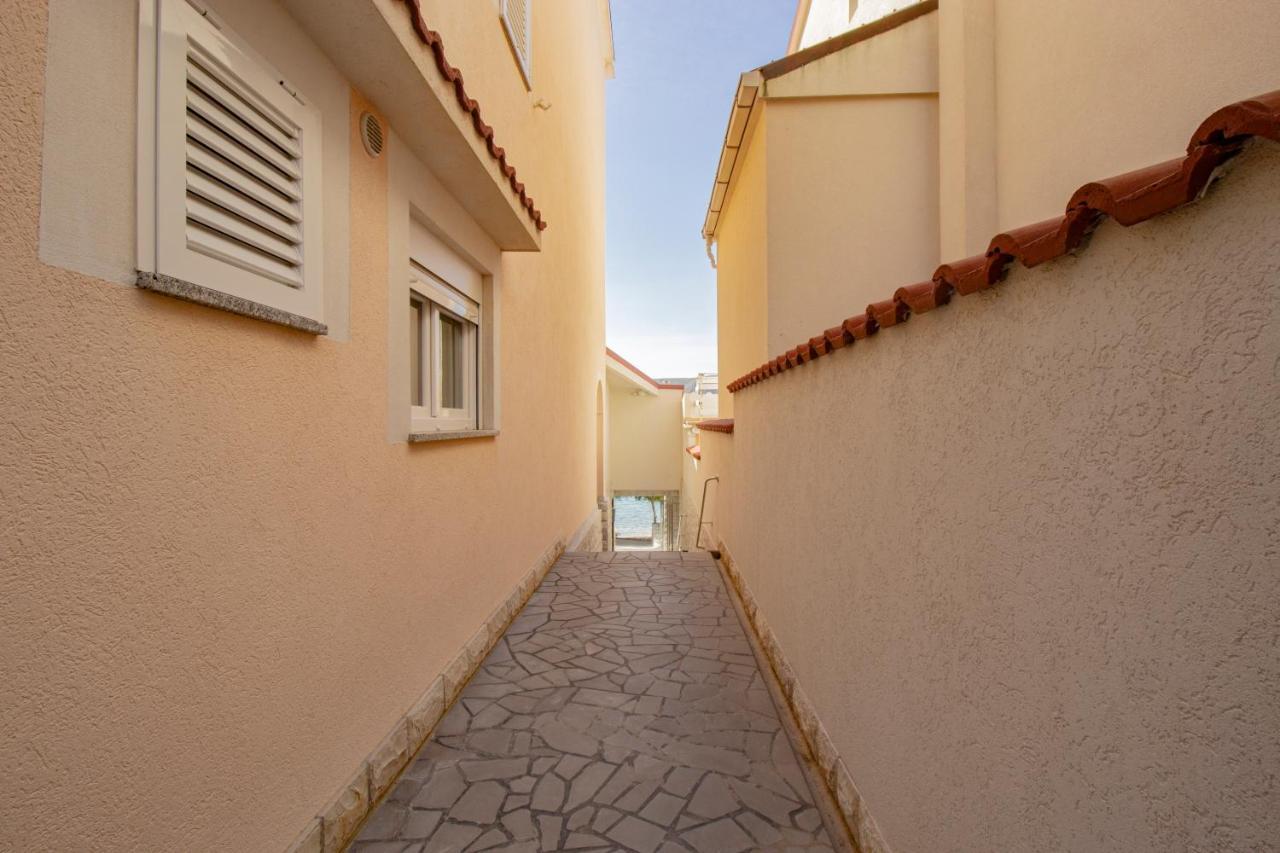 Galapagus Privat Beach & Boat Dock Metajna Exterior foto
